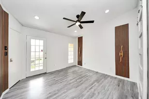 3600 Jeanetta St, Houston, TX 77063 - Photo 18