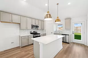 32419 Sunbeam Dr, Fulshear, TX 77441 - Photo 2