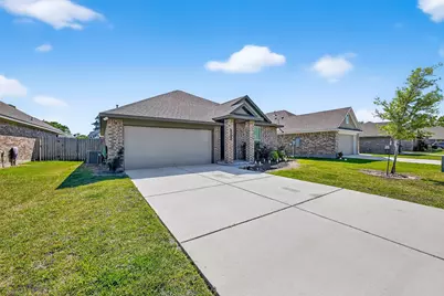 14371 N Summerchase Circle, Willis, TX 77318 - Photo 2