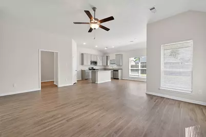 14371 N Summerchase Circle, Willis, TX 77318 - Photo 6