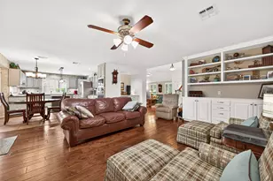 303 Longview Dr, Sugar Land, TX 77478 - Photo 8