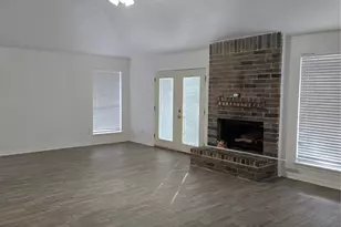 7611 Seminole St, Baytown, TX 77521 - Photo 12