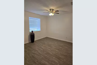 7611 Seminole Street, Baytown, TX 77521 - Photo 6