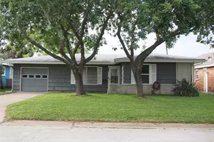 112 Tuna St, Galveston, TX 77550 - Photo 1