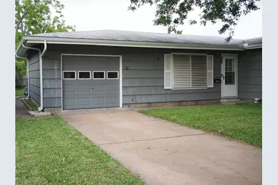 112 Tuna Street, Galveston, TX 77550 - Photo 2