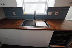 112 Tuna St, Galveston, TX 77550 - Photo 14