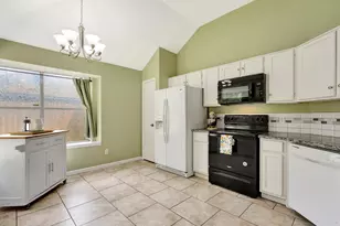 5521 Winding Brook Dr, Dickinson, TX 77539 - Photo 8