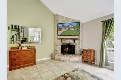 5521 Winding Brook Drive, Dickinson, TX 77539 - Photo 4