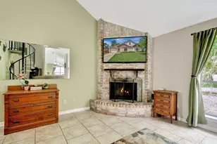 5521 Winding Brook Dr, Dickinson, TX 77539 - Photo 4