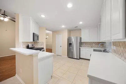 135 S Delta Mill Circle, The Woodlands, TX 77385 - Photo 10