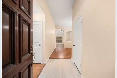 135 S Delta Mill Circle, The Woodlands, TX 77385 - Photo 4