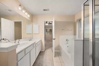 135 S Delta Mill Circle, The Woodlands, TX 77385 - Photo 16
