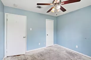 7031 Log Hollow Dr, Houston, TX 77040 - Photo 22