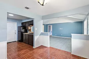 7031 Log Hollow Dr, Houston, TX 77040 - Photo 8