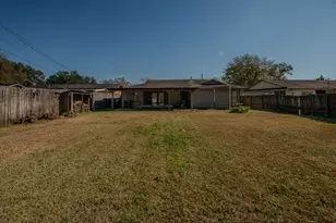 820 Enfield Ln, Beaumont, TX 77707 - Photo 24