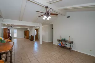 820 Enfield Ln, Beaumont, TX 77707 - Photo 8