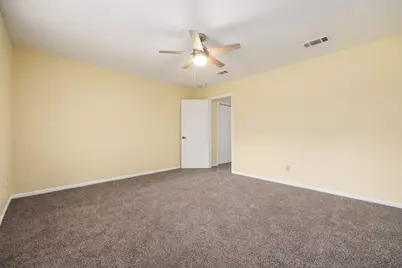 907 Garden Walk Drive, La Porte, TX 77571 - Photo 16