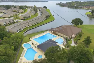 199 Kings Point St, Conroe, TX 77356 - Photo 44