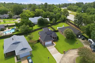 199 Kings Point St, Conroe, TX 77356 - Photo 32