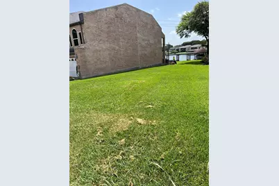 227 Capetown, Conroe, TX 77356 - Photo 2