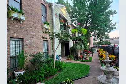 6602 Harbor Town Drive #404, Houston, TX 77036 - Photo 2