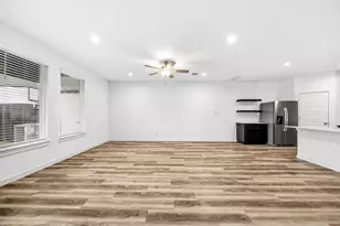 3014 Skyline Mesa Dr, Houston, TX 77047 - Photo 4