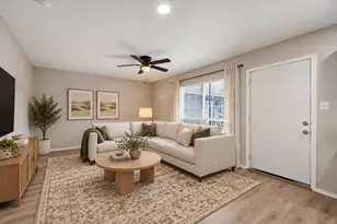 9711 Linkmeadow Ln, Houston, TX 77025 - Photo 2