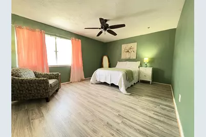 17119 Blackhawk Boulevard, Friendswood, TX 77546 - Photo 32