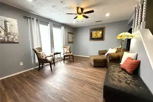 17119 Blackhawk Blvd, Friendswood, TX 77546 - Photo 6