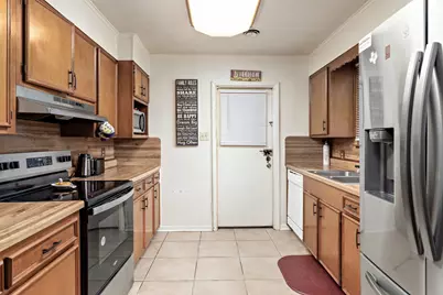 135 Ferndale Lane, Beaumont, TX 77707 - Photo 6