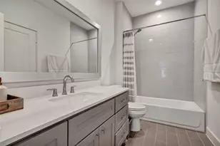 8706 Ojeman Crk Ln, Houston, TX 77055 - Photo 30