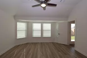 10322 Navarro Path, Montgomery, TX 77316 - Photo 4