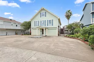 146 Tamana Dr, Galveston, TX 77554 - Photo 2