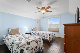 146 Tamana Dr, Galveston, TX 77554 - Photo 22