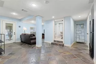 146 Tamana Dr, Galveston, TX 77554 - Photo 18