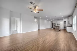 2409 Goddard Grn Dr, Iowa Colony, TX 77583 - Photo 8