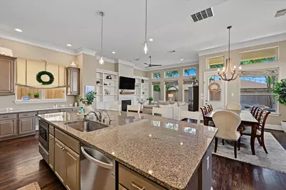 8222 Merlot Lane, Houston, TX 77055 - Photo 10