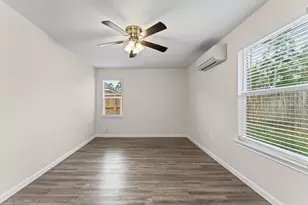 27241 Wells Ln, Conroe, TX 77385 - Photo 36