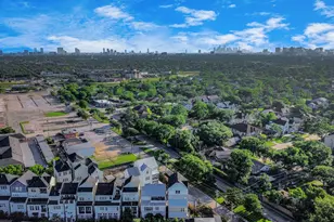 4005 Woodshire Vlg Ests, Houston, TX 77025 - Photo 42