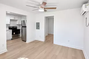 201 Lowery Dr, Port Lavaca, TX 77979 - Photo 10