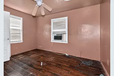 7510 Touchstone Street, Houston, TX 77028 - Photo 10
