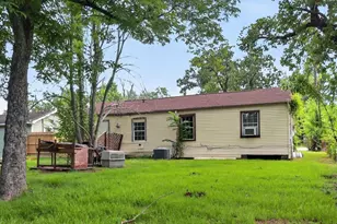 7510 Touchstone St, Houston, TX 77028 - Photo 12