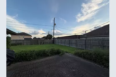 2210 Marlen Avenue, Pasadena, TX 77502 - Photo 20