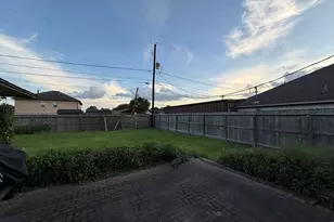 2210 Marlen Ave, Pasadena, TX 77502 - Photo 20