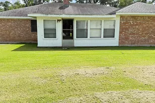 1410 S Dance Dr, West Columbia, TX 77486 - Photo 8