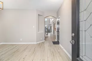 9915 Sterling Village Dr, Rosharon, TX 77583 - Photo 6