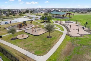 9915 Sterling Village Dr, Rosharon, TX 77583 - Photo 48