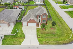 341 Gallant Fox Wy, New Caney, TX 77357 - Photo 1