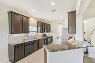 341 Gallant Fox Wy, Woodbranch, TX 77357 - Photo 4