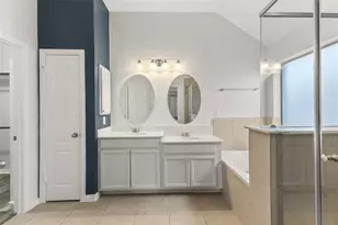 21380 Kings Guild Ln, Kingwood, TX 77339 - Photo 16